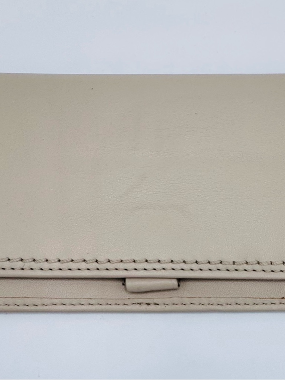 Vtg Coach Buttery Soft Ivory Leather Silver Turn-lock Large Wallet Pink Interior - Picture 9 of 10